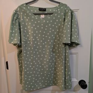 New with tags! Lane Bryant Green Polka Dot Women's Top, size 20